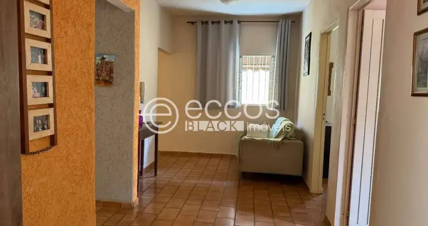 Casa à venda, 3 quartos, 1 suíte, 2 vagas, conjunto margarida rosa de azevedo - uberaba/mg