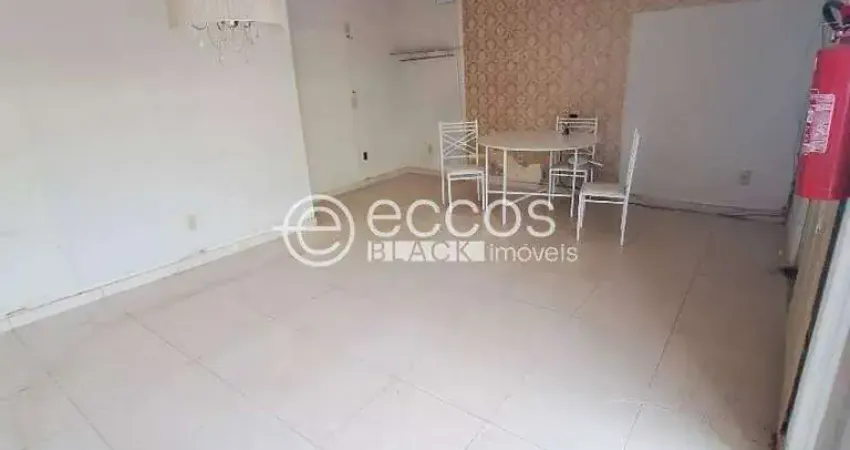 Casa comercial para alugar na Rua Joaquim Barbosa, 561, Amorim, Araguari