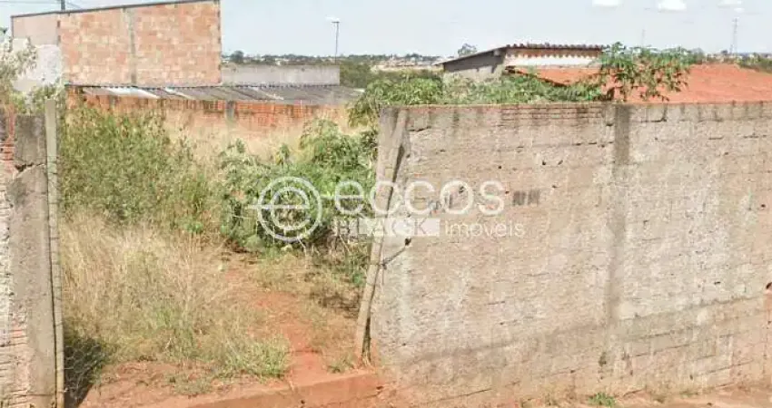 Terreno comercial à venda na Rua Tarley Rosa da Silva, 137, Alfredo Freire III, Uberaba