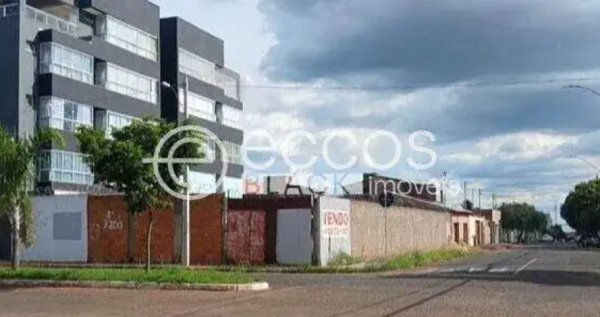 Terreno comercial à venda na Avenida Doutor Misael Rodrigues de Castro, 3271, Santa Mônica, Uberlândia