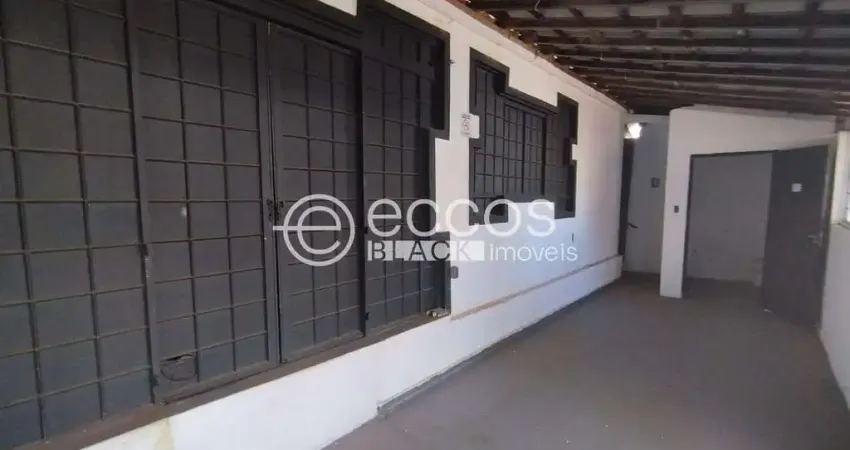 Casa comercial para alugar na Avenida Leopoldino de Oliveira, 4530, Centro, Uberaba