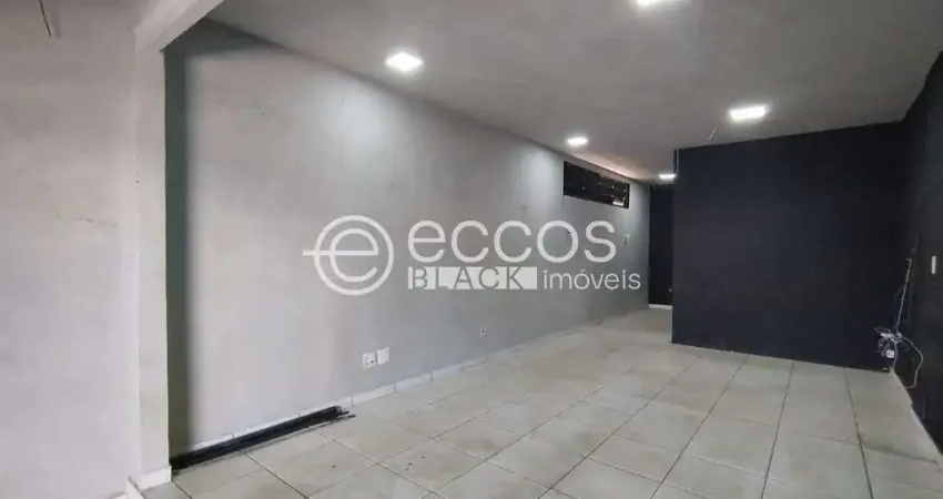 Casa comercial para alugar na Avenida Leopoldino de Oliveira, 4496, Centro, Uberaba