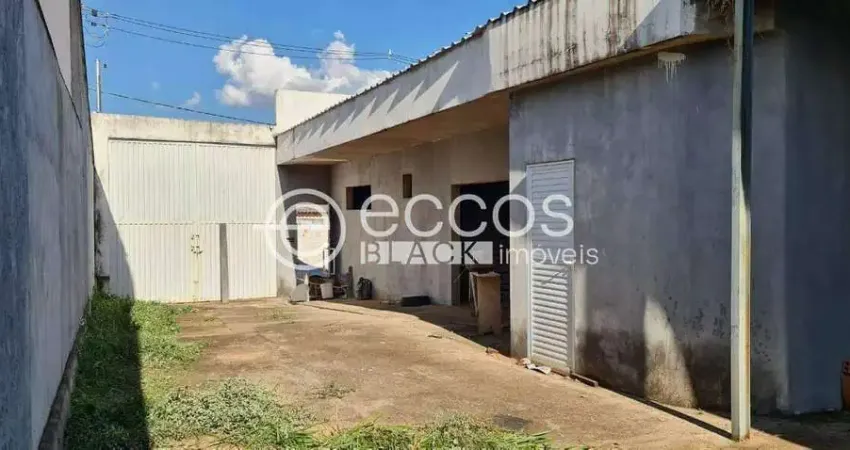 Barracão à venda, 1 quarto, 1 suíte, lagoinha - uberlândia/mg