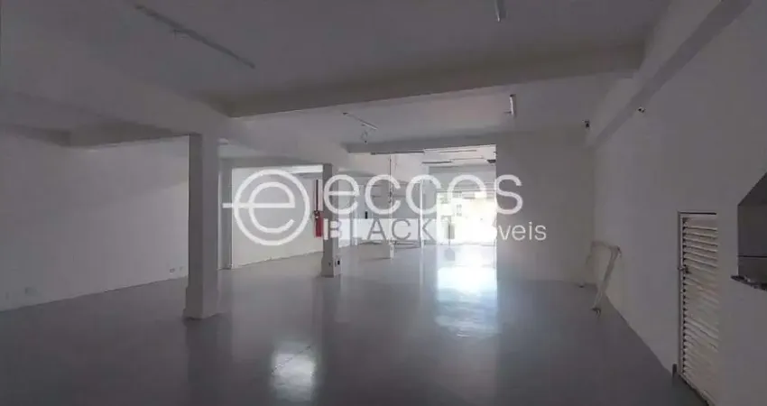 Casa comercial para alugar na Avenida Afonso Pena, 3679, Brasil, Uberlândia