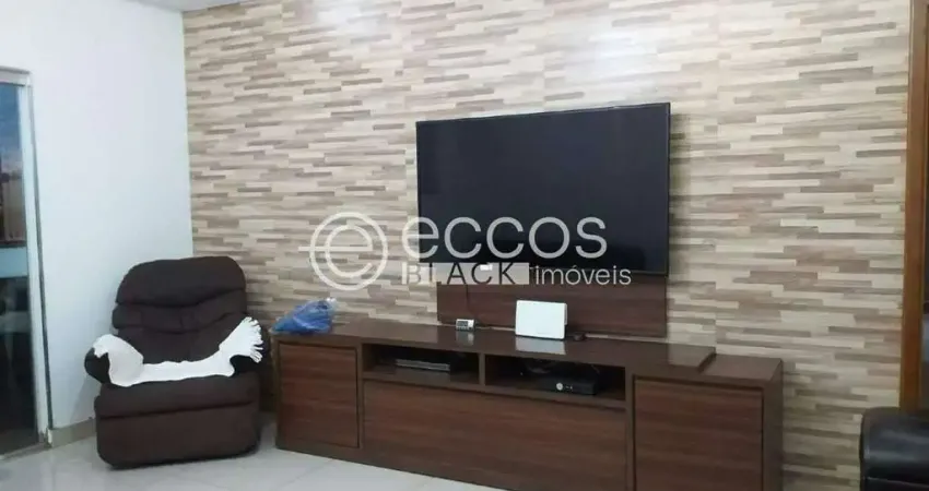 Casa à venda, 4 quartos, 2 suítes, 2 vagas, santa mônica - uberlândia/mg