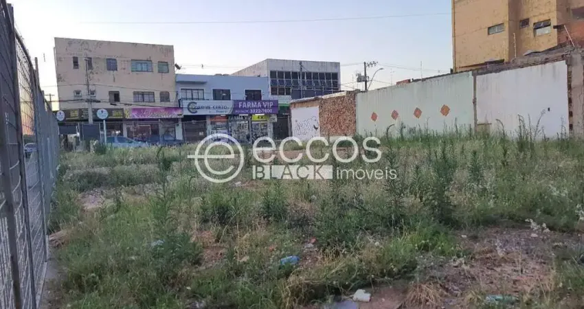 Terreno comercial à venda na Avenida Afonso Pena, 2205, Nossa Senhora Aparecida, Uberlândia