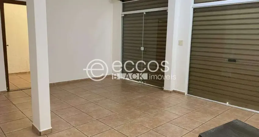 Ponto comercial para alugar na Rua João Balbino, Santa Mônica, Uberlândia