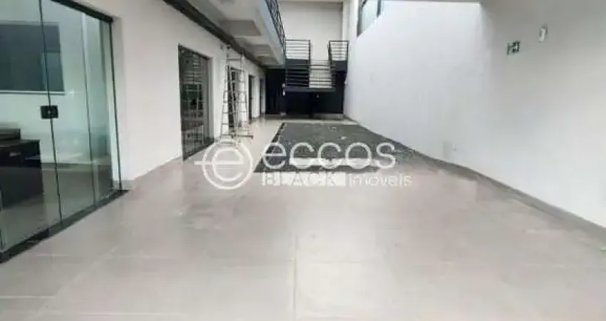 Sala comercial para alugar na Avenida Victor Alves Pereira, 159, Novo Mundo, Uberlândia