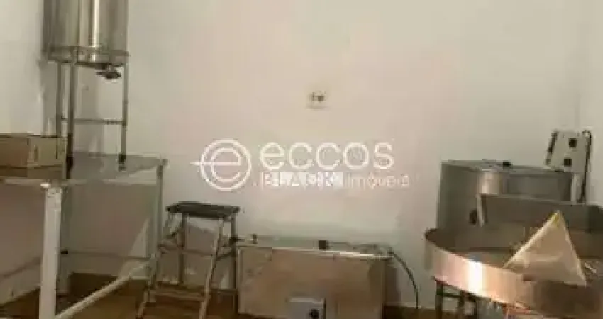 Casa à venda, 3 quartos, 2 suítes, 5 vagas, Nova Uberlândia - Uberlândia/MG