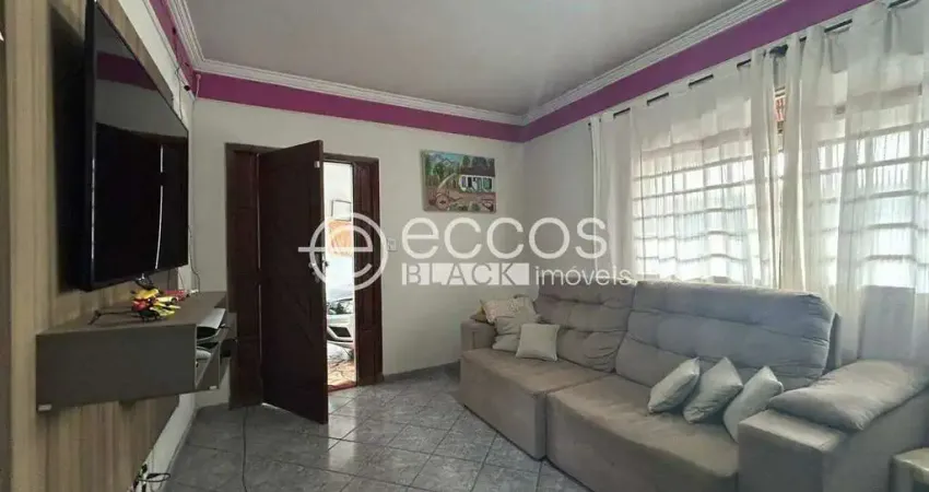 Casa à venda, 3 quartos, 1 suíte, 3 vagas, segismundo pereira - uberlândia/mg