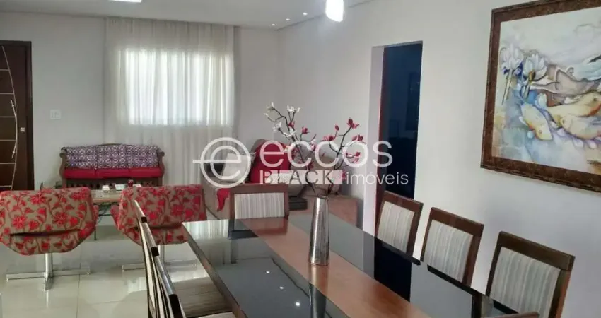 Casa à venda, 3 quartos, 1 suíte, 2 vagas, marta helena - uberlândia/mg