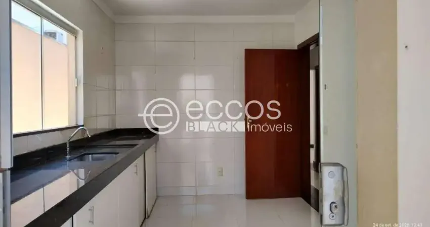 Casa à venda, 3 quartos, 1 suíte, 2 vagas, são jorge - uberlândia/mg