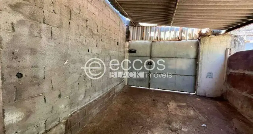 Casa à venda, 2 quartos, 1 vaga, jardim brasília - uberlândia/mg