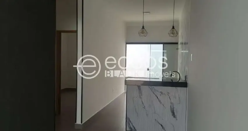 Casa à venda, 2 quartos, 1 suíte, 2 vagas, Panorama - Uberlândia/MG