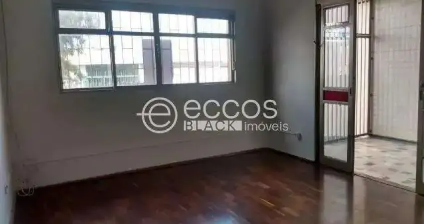 Casa à venda, 4 quartos, 1 suíte, 2 vagas, cazeca - uberlândia/mg