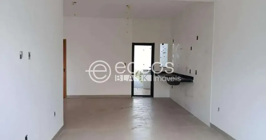 Casa à venda, 2 quartos, 1 suíte, 1 vaga, laranjeiras - uberlândia/mg