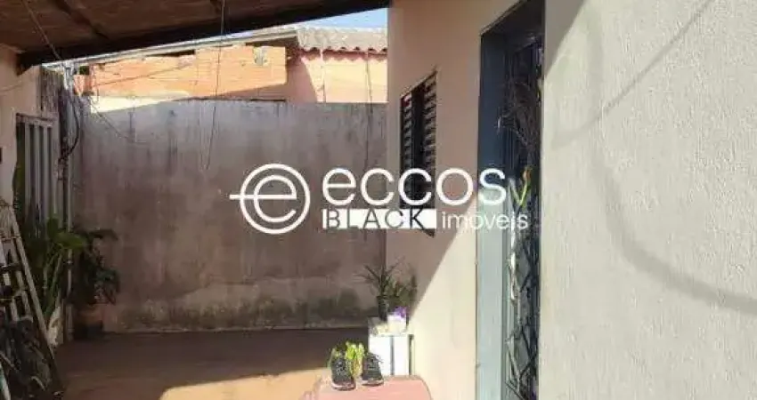 Casa com 2 quartos à venda na Rua Araguaia, 1030, Brasília, Araguari