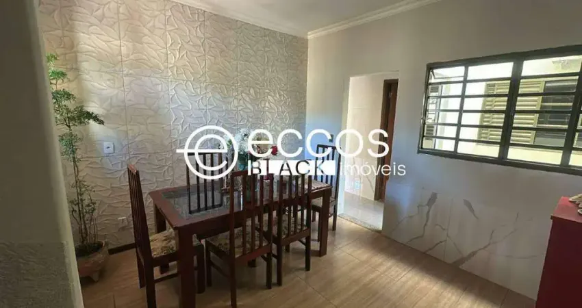 Casa para aluguel, 4 quartos, 1 suíte, 2 vagas, centro - araguari/mg