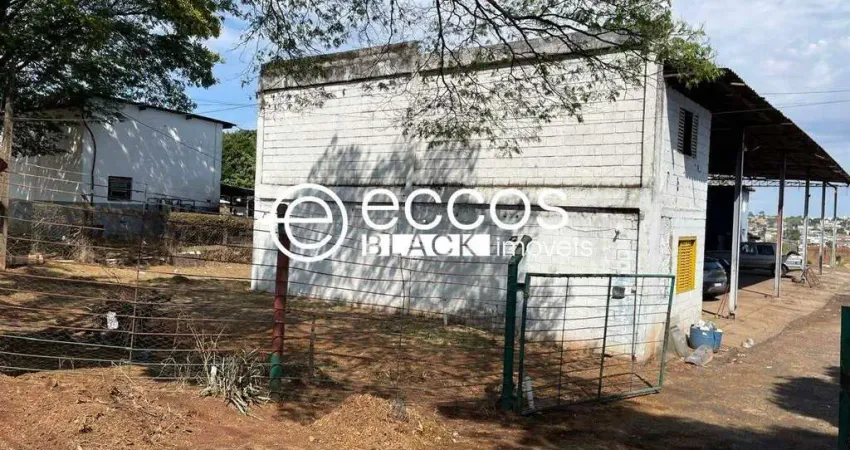 Casa comercial à venda na Avenida José Andraus Gassani, 5285, Distrito Industrial, Uberlândia