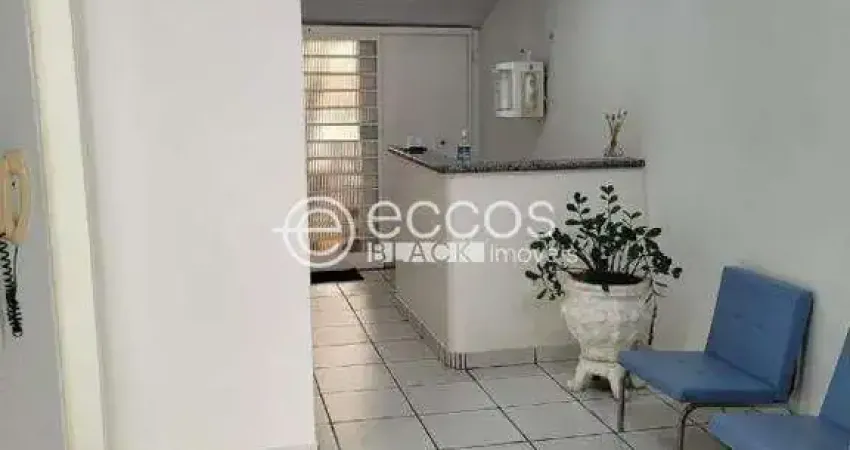 Casa comercial à venda na Rua Vieira Gonçalves, 120, Martins, Uberlândia