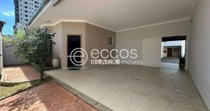 Casa à venda, 3 quartos, 2 suítes, 4 vagas, santa mônica - uberlândia/mg