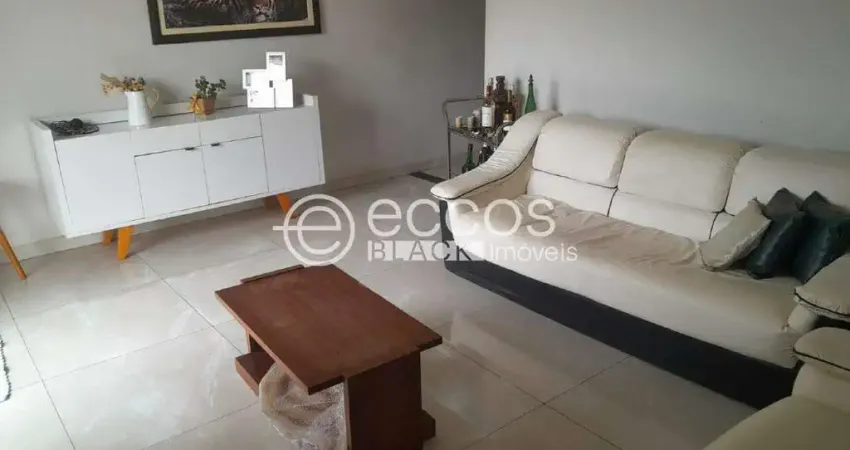 Casa à venda, 3 quartos, 1 suíte, 4 vagas, brasil - uberlândia/mg
