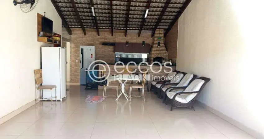 Casa à venda, 3 quartos, 2 suítes, 3 vagas, sibipiruna - araguari/mg