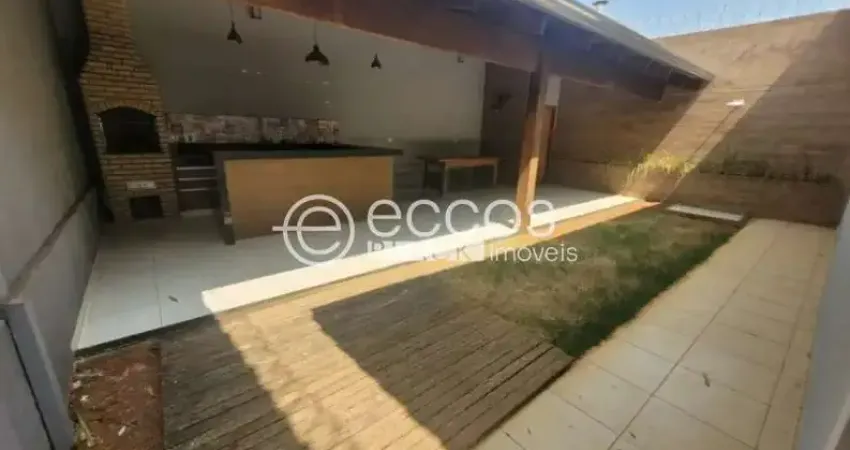 Casa para aluguel, 3 quartos, 1 suíte, 2 vagas, alto umuarama - uberlândia/mg