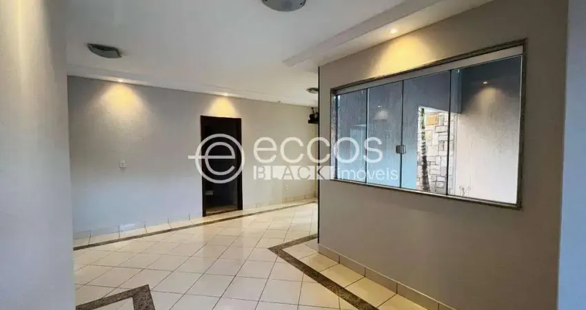 Casa para aluguel, 3 quartos, 2 suítes, 3 vagas, santa mônica - uberlândia/mg