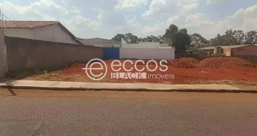 Terreno à venda na Avenida Ubiratan Honório de Castro, 106, Santa Mônica, Uberlândia