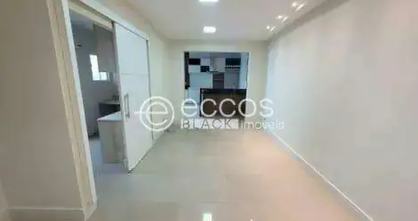 Casa em condomínio à venda, 3 quartos, 1 suíte, 2 vagas, aclimação - uberlândia/mg