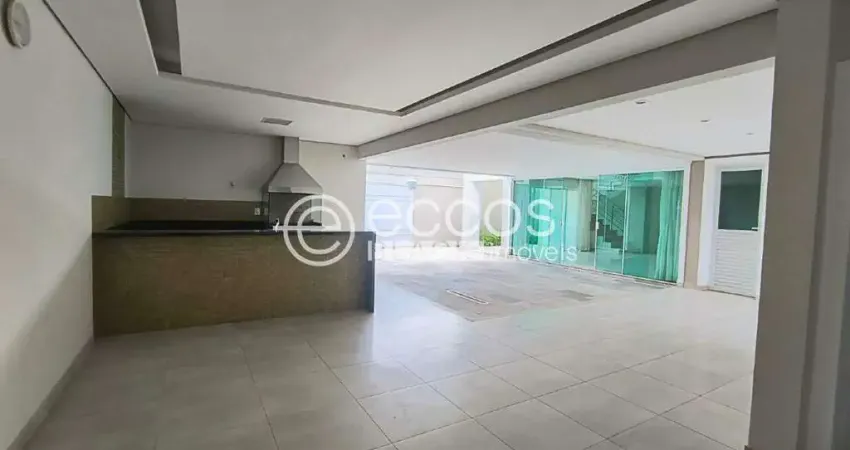 Casa à venda, 4 quartos, 3 suítes, 5 vagas, santa mônica - uberlândia/mg