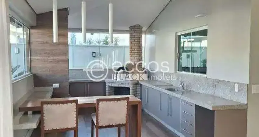 Casa em condomínio para aluguel, 3 quartos, 3 suítes, 3 vagas, granja marileusa - uberlândia/mg