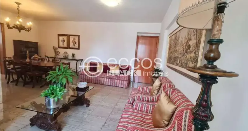 Apartamento à venda, 3 quartos, 1 suíte, 2 vagas, Santa Efigênia - Belo Horizonte/MG