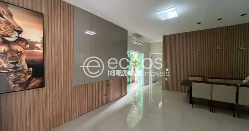 Casa em condomínio para aluguel, 3 quartos, 3 suítes, 2 vagas, Granja Marileusa - Uberlândia/MG