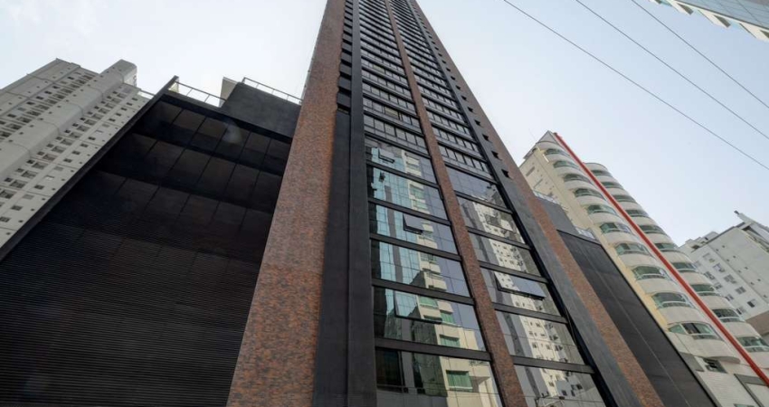 Apartamento com 4 dormitórios à venda por R$ 2.990.000 - Centro - Balneário Camboriú/SC