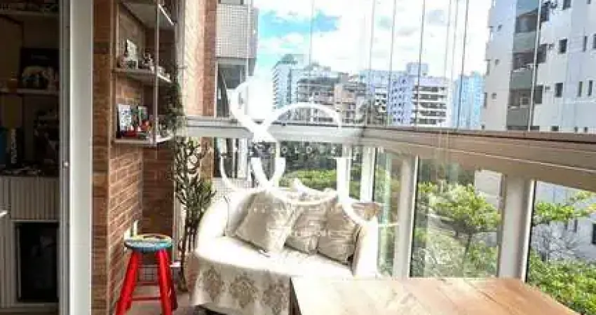 Lindo apartamento na quadra da praia, 3 suítes, lavabo, 2 vagas, lazer