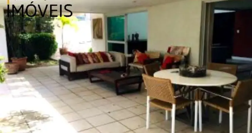 Belíssima e Impecável Casa em Condomínio, à Venda em Salvador-Ba: 3 Quartos, 3 Suítes, 2 Salas Amplas e 532 m² no Caminho das Árvores. Confira!