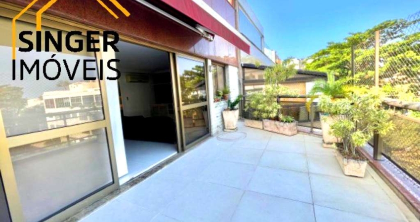 Confortável e Espaçosa Cobertura Duplex no Jardim Oceânico: 4 Quartos (4 Suítes), 5 Banheiros, 4 Vagas de Garagem, 421m², Piscina, Sauna, Área gourmet