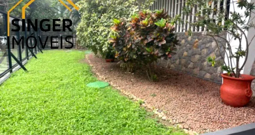 Lindo apartamento reformado com 4 quartos (1 suíte), 180 m², ampla sala, varandão gourmet, armários, 2 dependências, 3 vagas, ótima localização