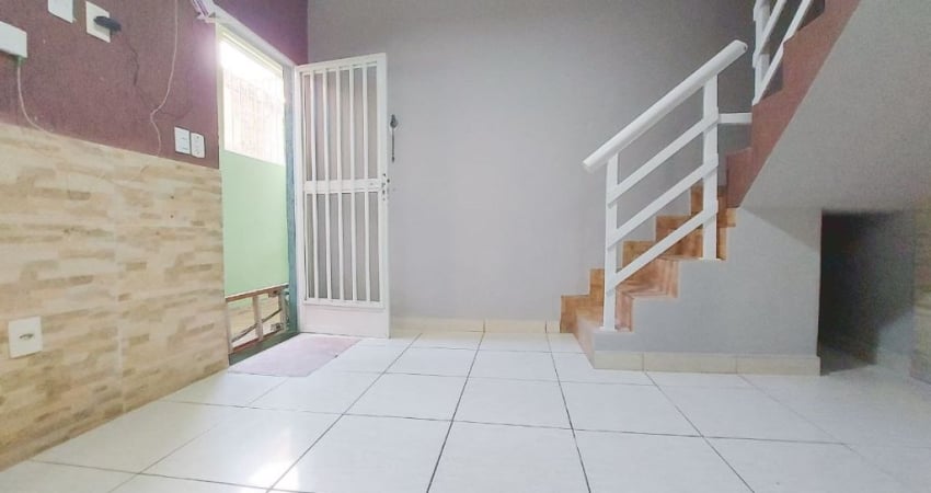CASA DE VILA Á VENDA, 4 QUARTOS, 1 SUÍTE, 90M², SEM GARAGEM - TAQUARA