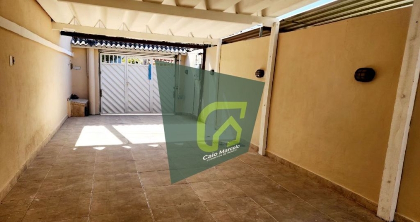 Oportunidade Incrível! Casa Linear com Suíte e Área Gourmet em Condomínio Fechado