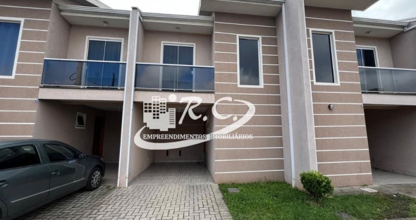 RC Imóveis vende sobrado em condomínio no Ganchinho