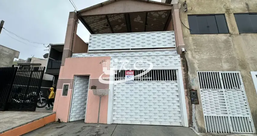 Casa com 3 quartos à venda na Rua Cidade de Goioerê, 481, Alto Boqueirão, Curitiba