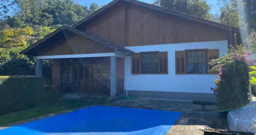 Casa para venda em nova friburgo, mury, 3 dormitórios, 1 suíte, 2 banheiros, 3 vagas