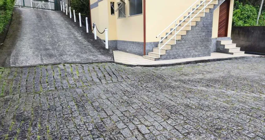 Apartamento para Venda em Nova Friburgo, Mury, 2 dormitórios, 1 banheiro, 1 vaga