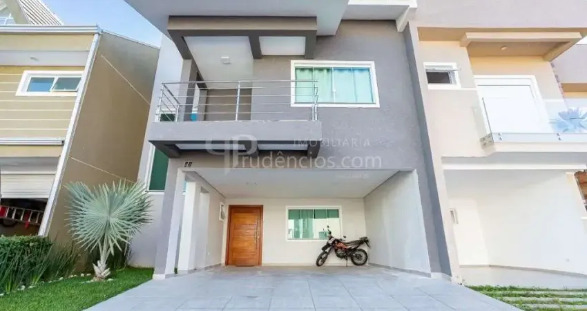 Sobrado com 3 dormitórios à venda, 200 m² por R$ 1.200.000,00 - Afonso Pena - São José dos Pinhais/P