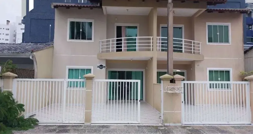 Sobrado com 3 dormitórios à venda, 97 m  por r  900.000,00 - centro - guaratuba pr