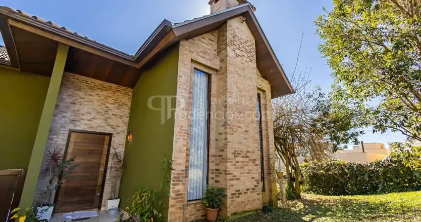Casa com Toques Rústicos 3 Quartos, Suíte, Lareira, SPA no Pilarzinho Curitiba