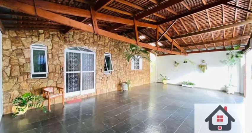 Casa com 3 dormitórios à venda, 143 m² por R$ 600.000,00 - Jardim García - Campinas/SP